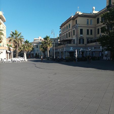 Attico Con Terrazza In Via Dei Traghetti Lido di Ostia Exterior foto