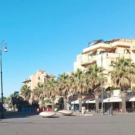 Attico Con Terrazza In Via Dei Traghetti Lido di Ostia Exterior foto