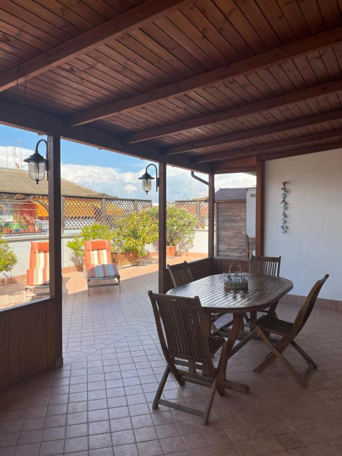 Attico Con Terrazza In Via Dei Traghetti Lido di Ostia Exterior foto